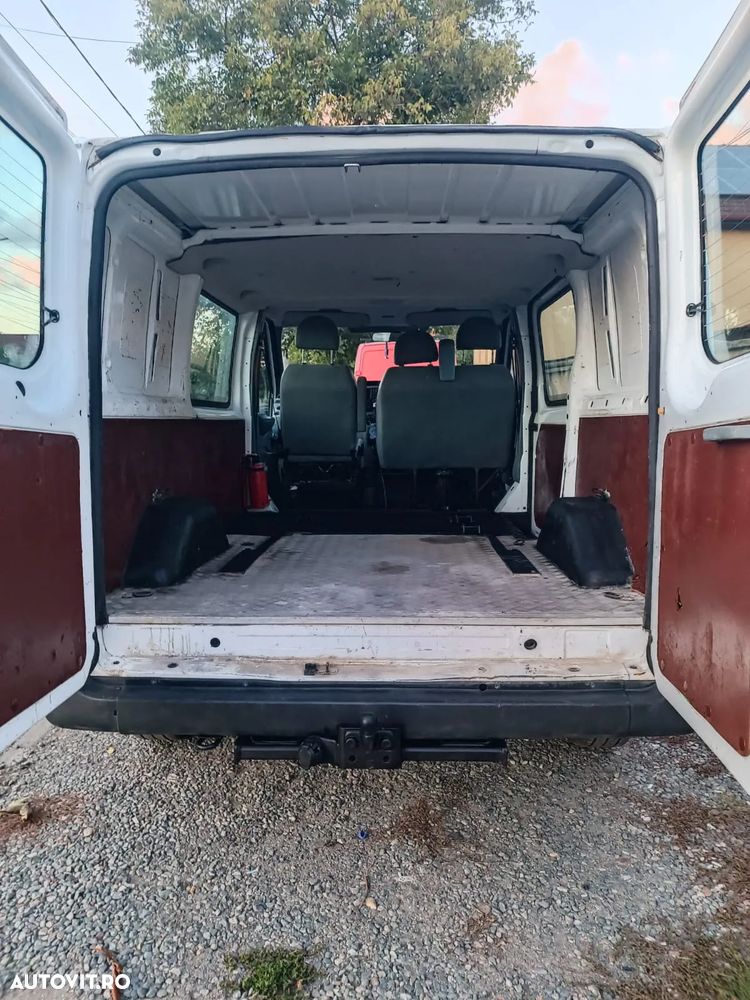 Ford Transit - 8