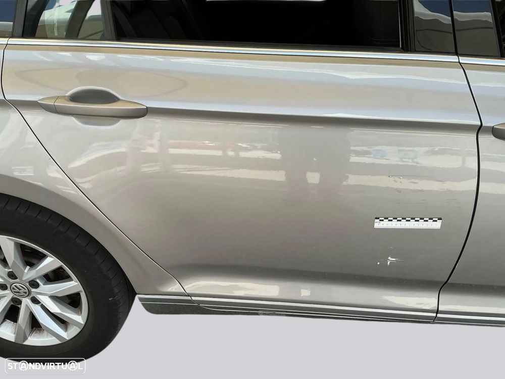 VW Passat - 15
