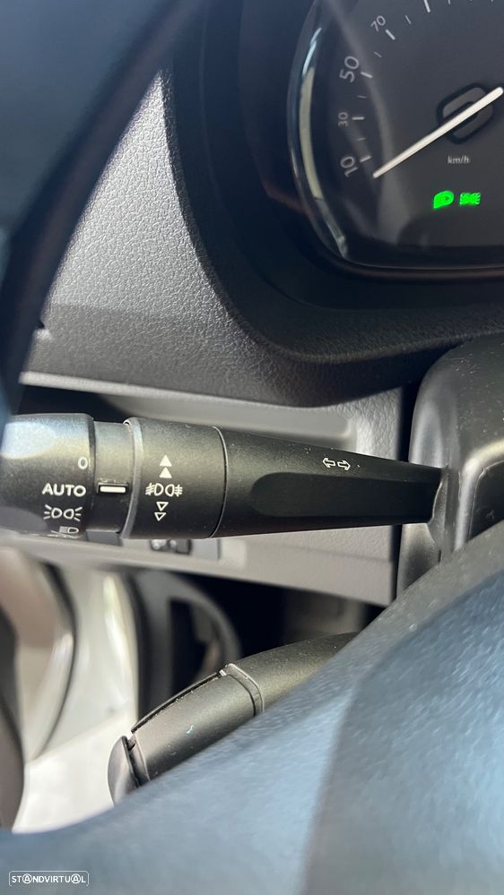 Citroën Jumpy 2.0  BlueHDI M 150cv C/Sistema de Frio - 15