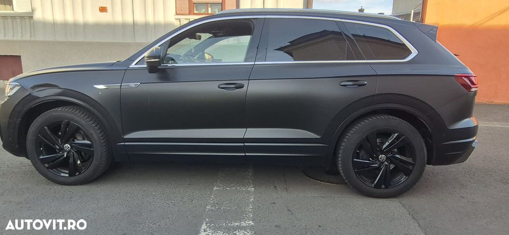 Volkswagen Touareg - 27