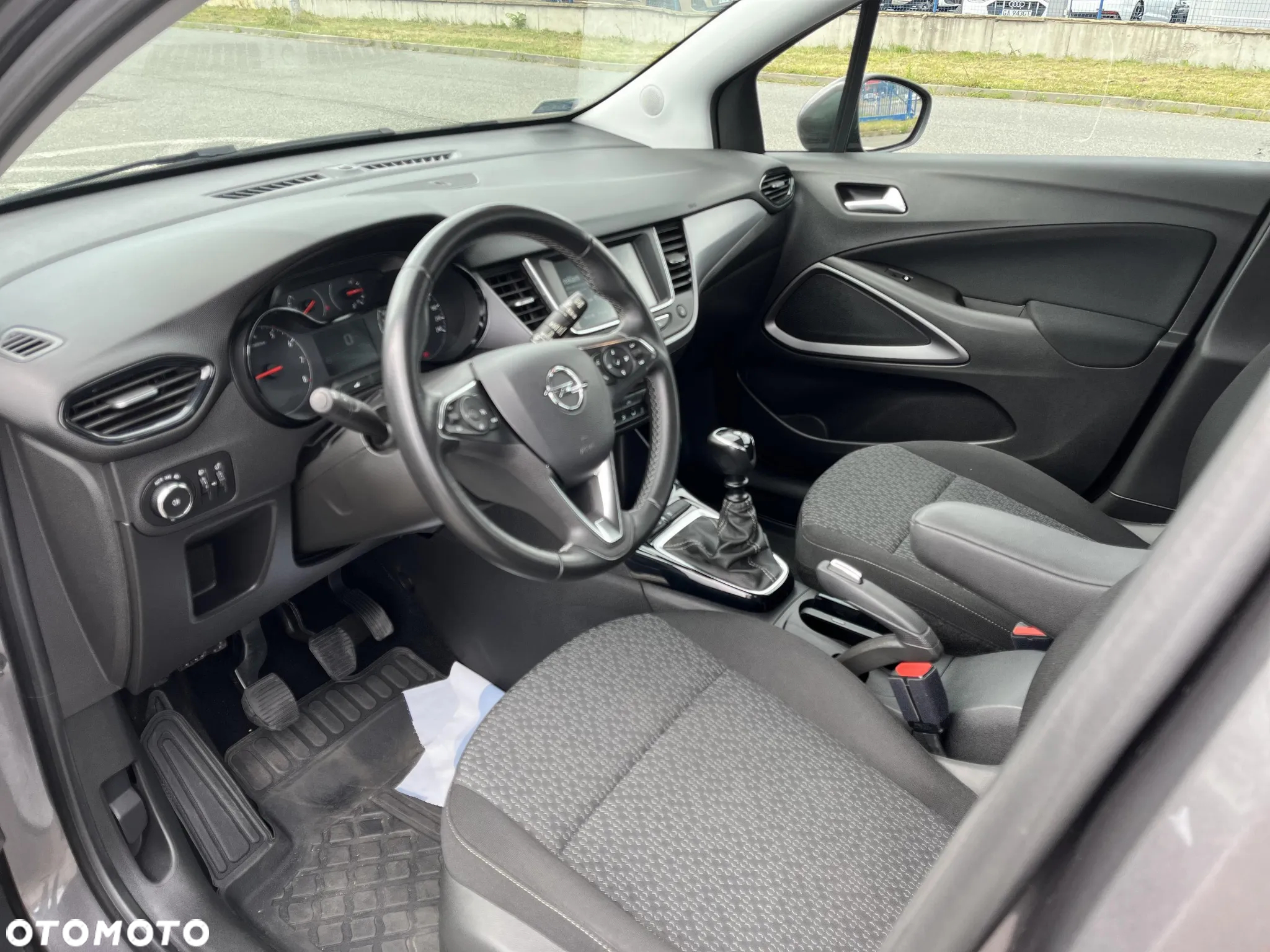 Opel Crossland - 10