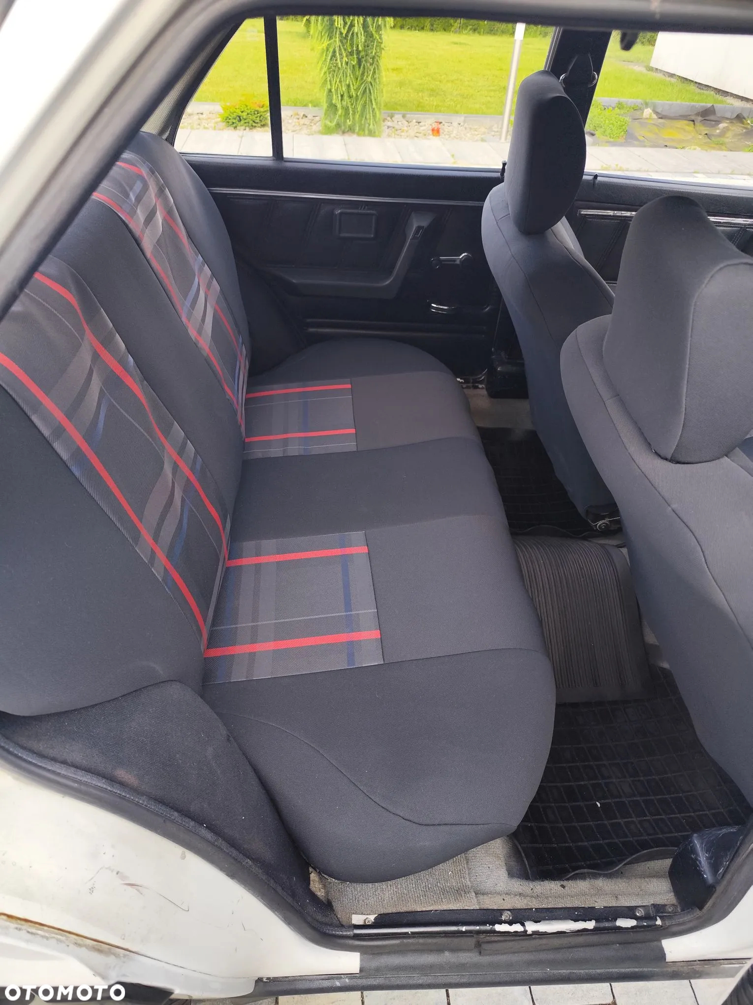 Polonez 1.6 - 10