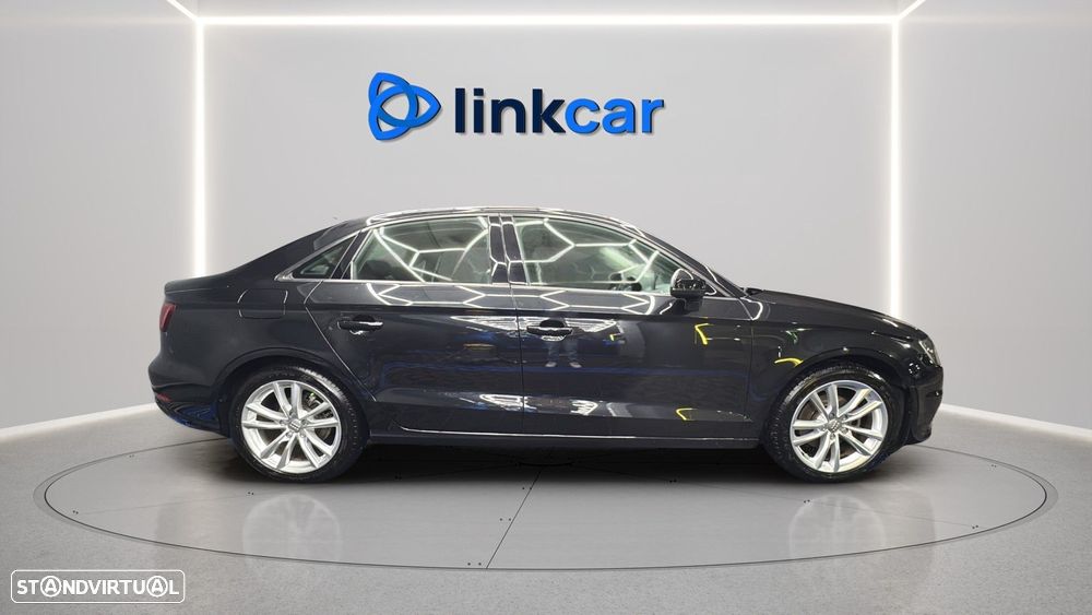 Audi A3 Sportback 1.6 TDI S-line - 4