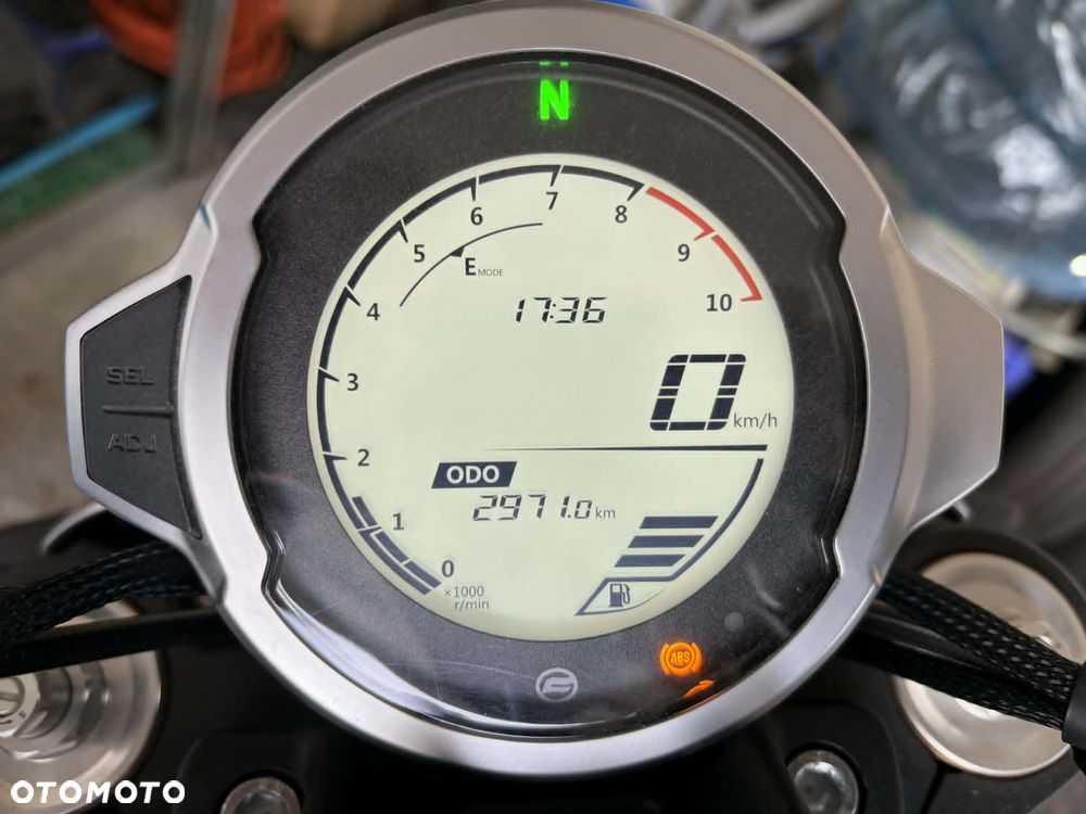 CFMoto 700CL-X Heritage - 4