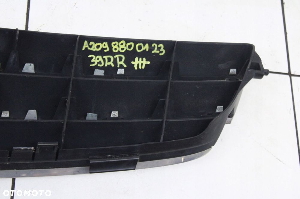 mercedes clk w209 02r- grill atrapa chłodnicy - 7