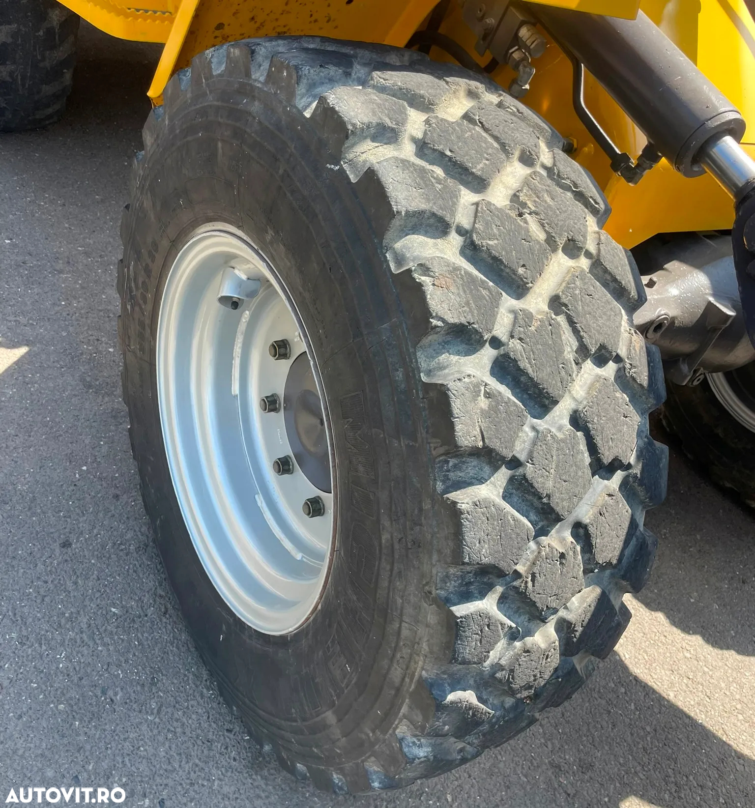 Volvo L30B - 7