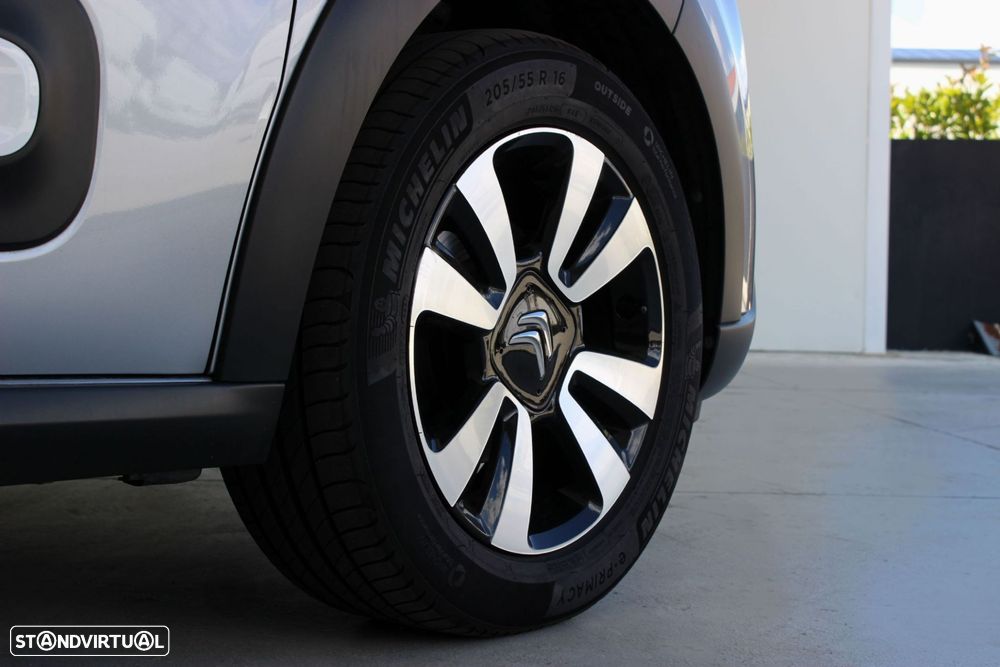Citroën C3 1.2 PureTech Shine EAT6 - 12