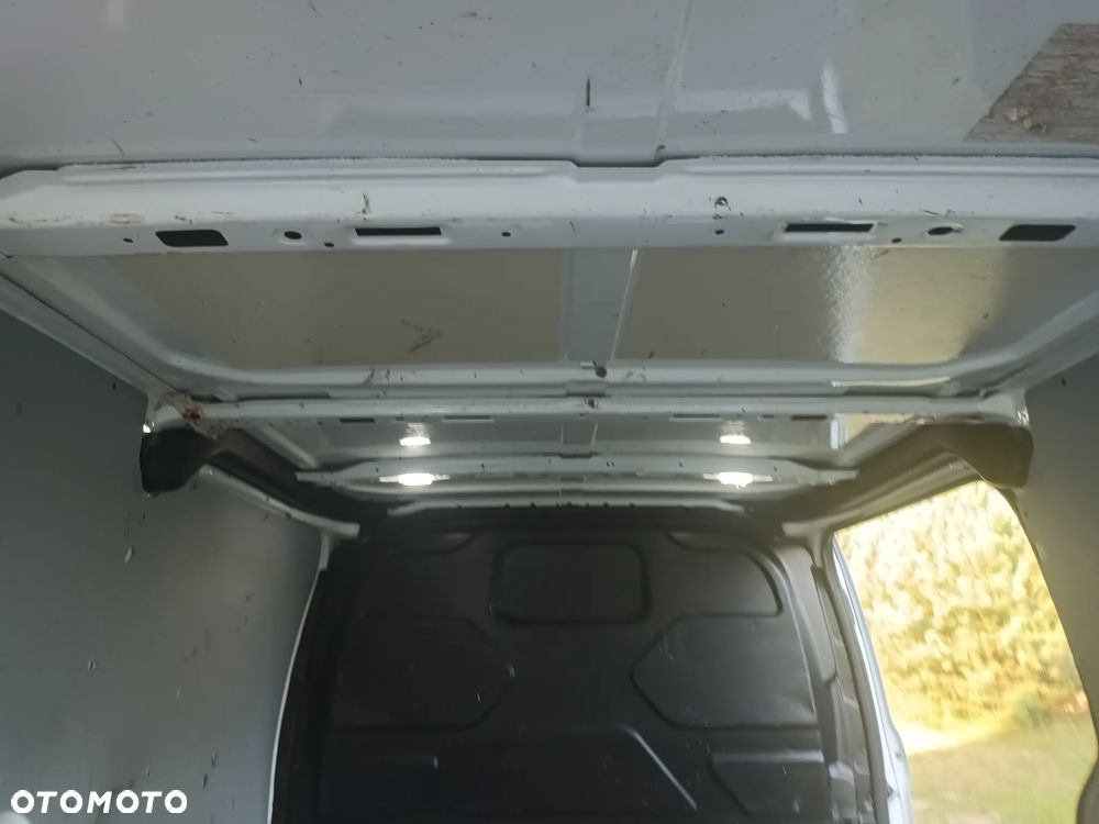 Ford Transit Custom - 38
