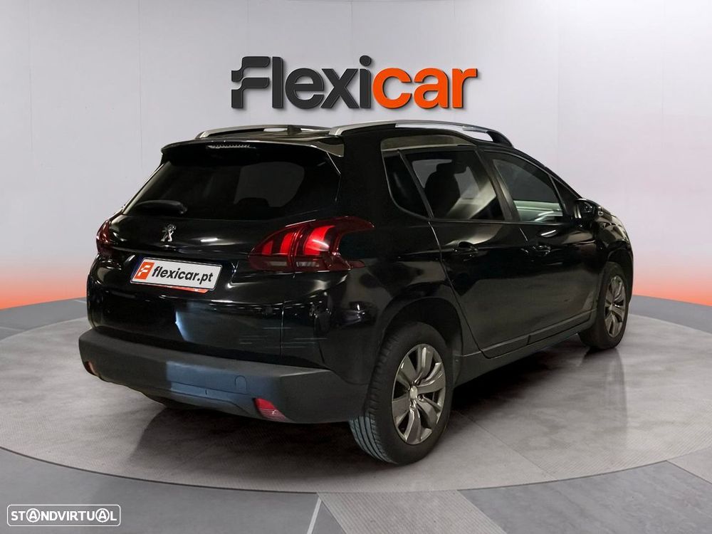 Peugeot 2008 1.2 PureTech Style - 4