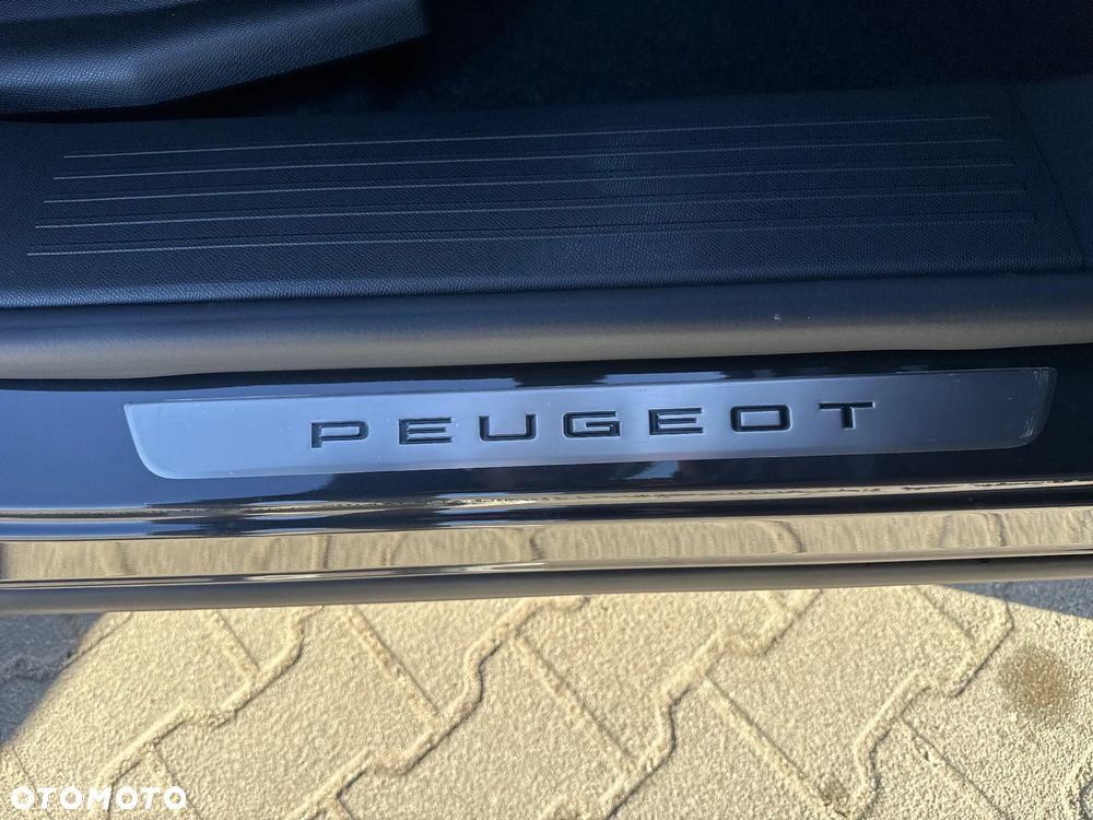 Peugeot 408 HYBRID 145 e-DSC6 GT - 35