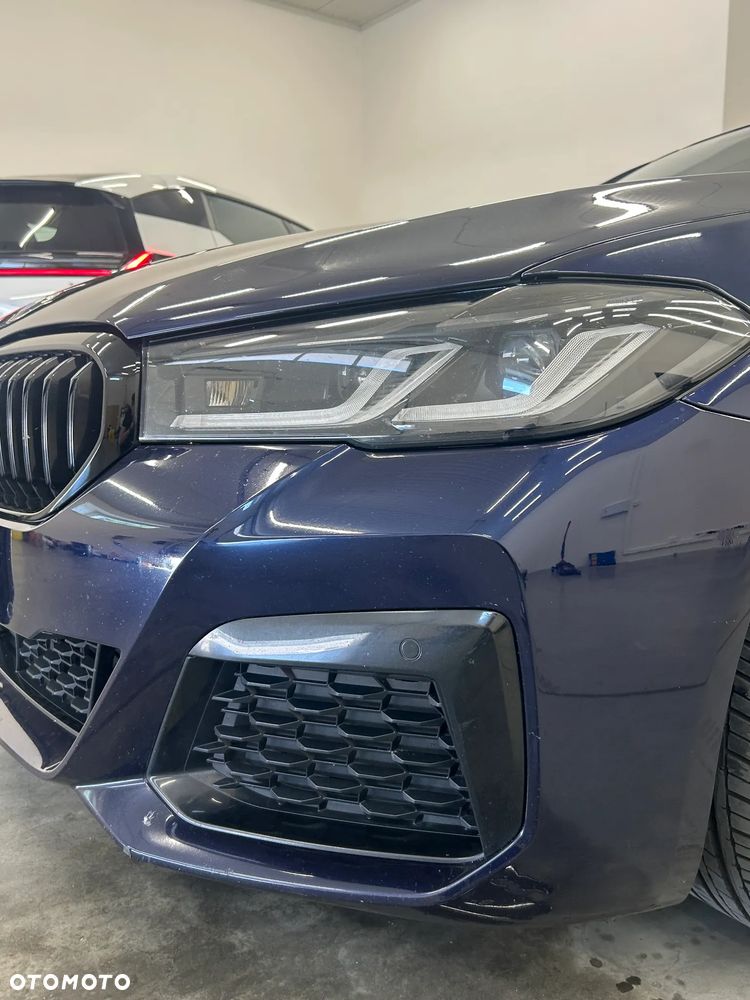 BMW Seria 5 520d M Sport - 8