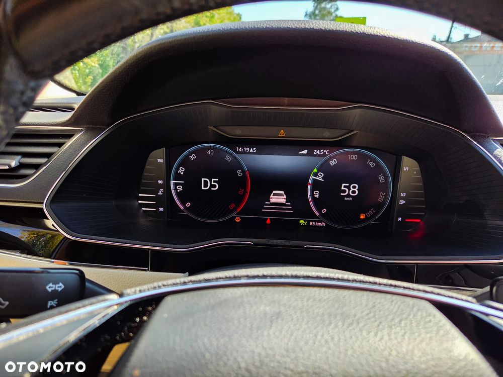 Skoda Superb 2.0 TSI L&K DSG - 9