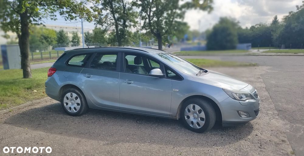 Opel Astra 1.7 CDTI Enjoy - 11
