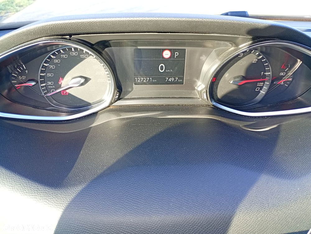 Peugeot 308 - 10