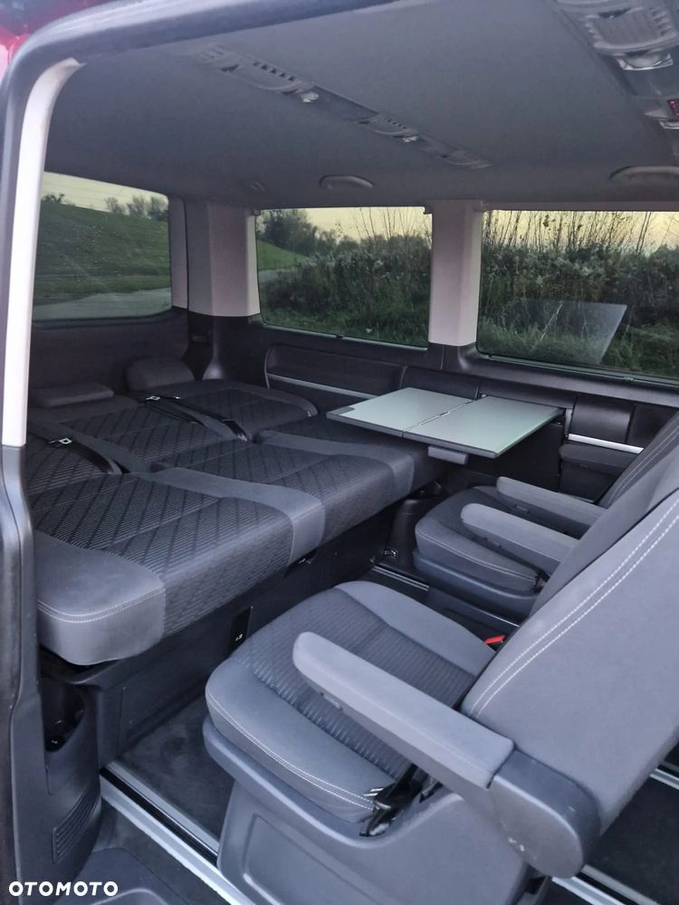 Volkswagen Multivan - 33