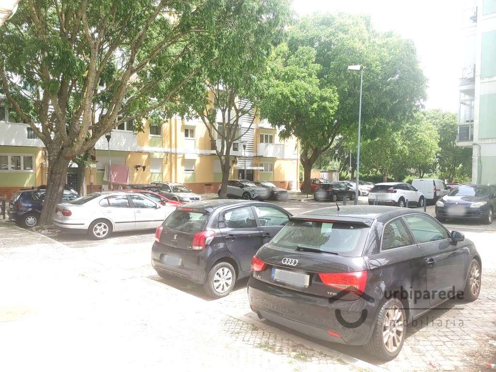 Apartamento T2 em Benfica perto do Colombo. - Grande imagem: 3/27