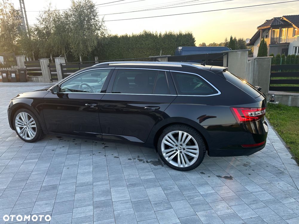 Skoda Superb 2.0 TDI 4x4 Style DSG - 8