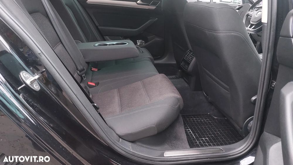 Volkswagen Passat - 10