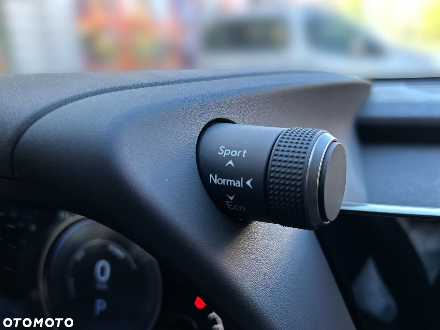 Lexus UX 250h GPF Business 2WD - 25
