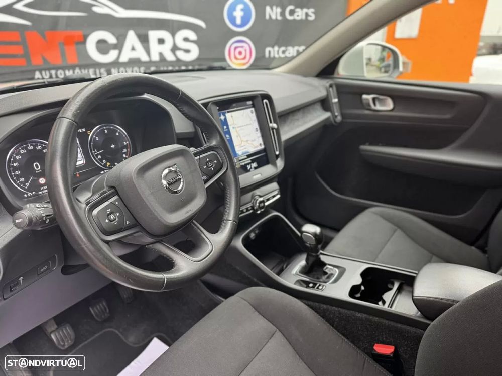 Volvo XC 40 2.0 D3 Momentum Core - 3