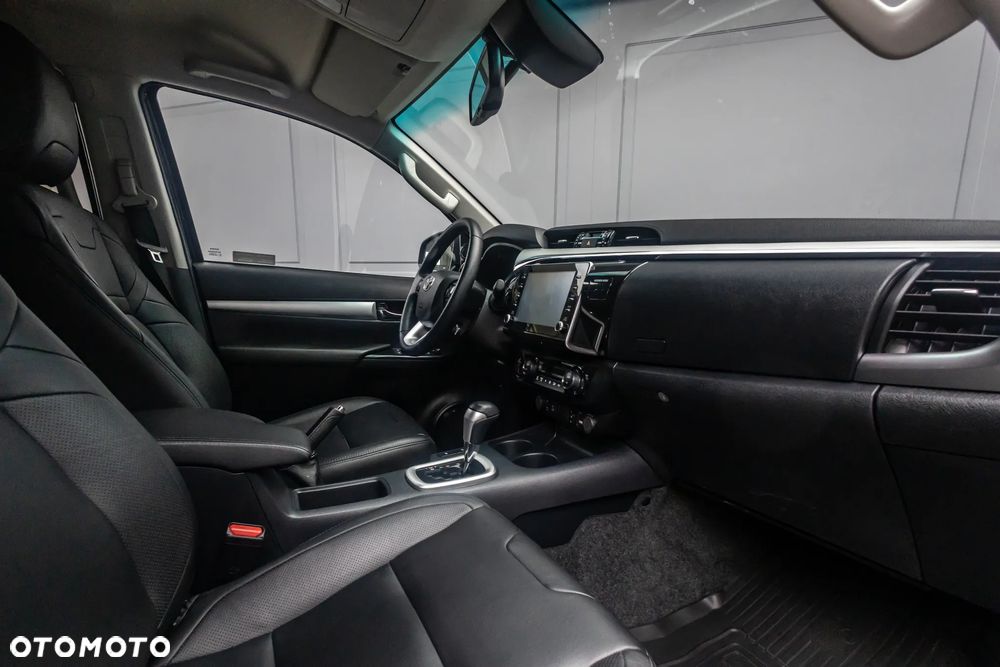 Toyota Hilux 2.8 D-4D Double Cab SR5+ 4x4 - 38