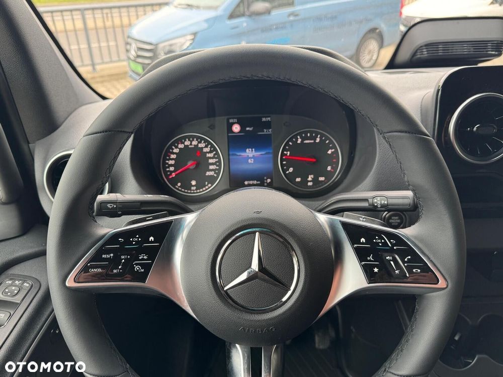 Mercedes-Benz Sprinter Furgon 319 CDI L3H2 - 10