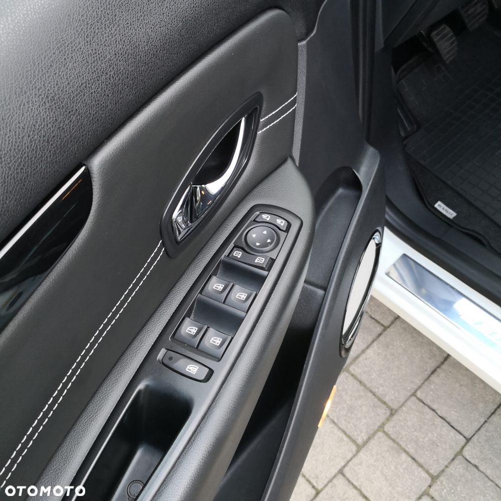 Renault Scenic Energy TCe 130 S&S Bose Edition - 12