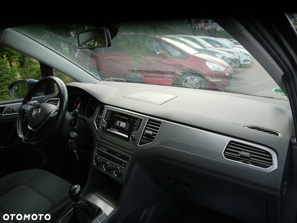Volkswagen Golf Sportsvan 1.6 TDI BlueMotion Comfortline - 24