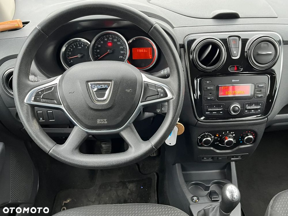 Dacia Lodgy 1.6 SCe Laureate S&S - 10