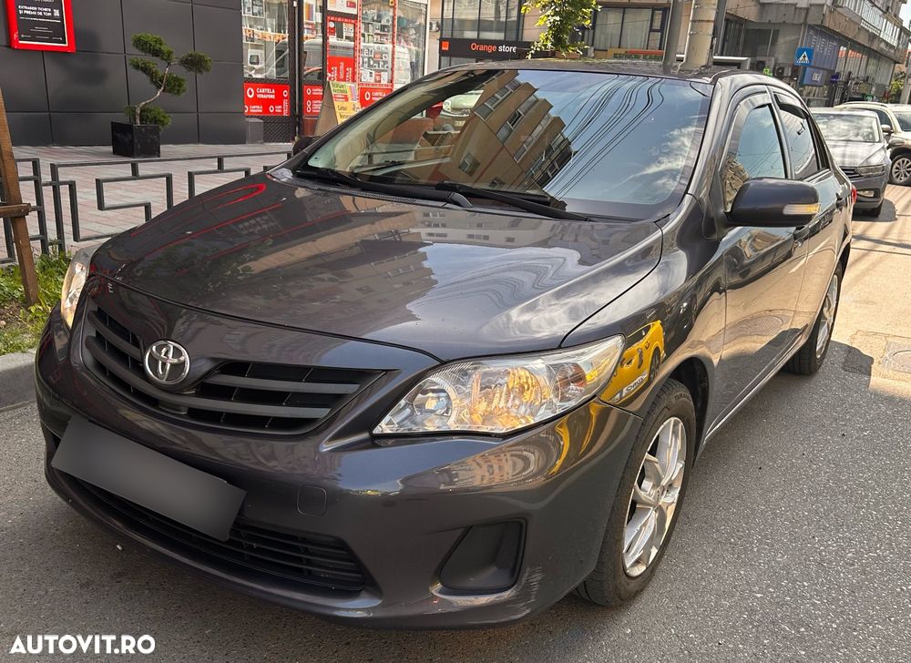 Toyota Corolla - 13