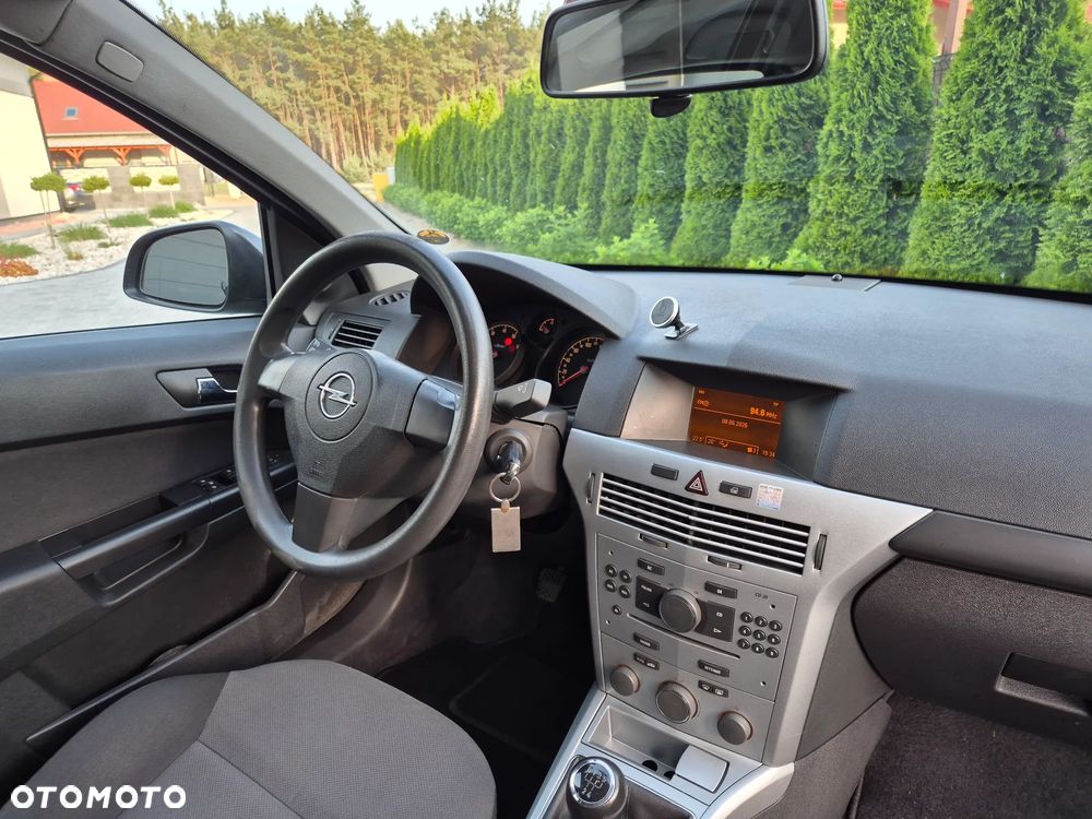 Opel Astra 1.6 Edition - 17