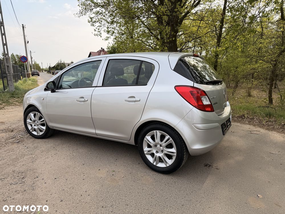 Opel Corsa - 4