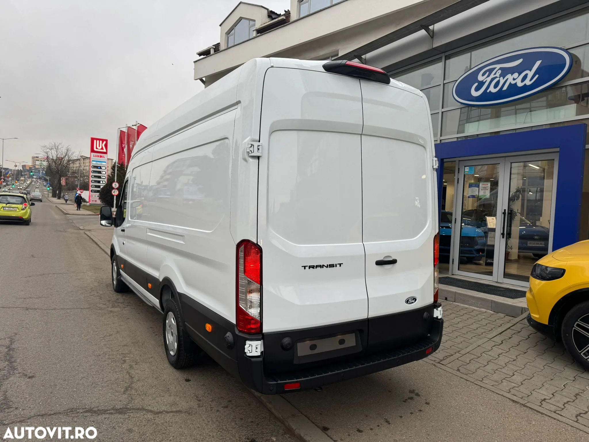 Ford TRANSIT VAN 350 - 11