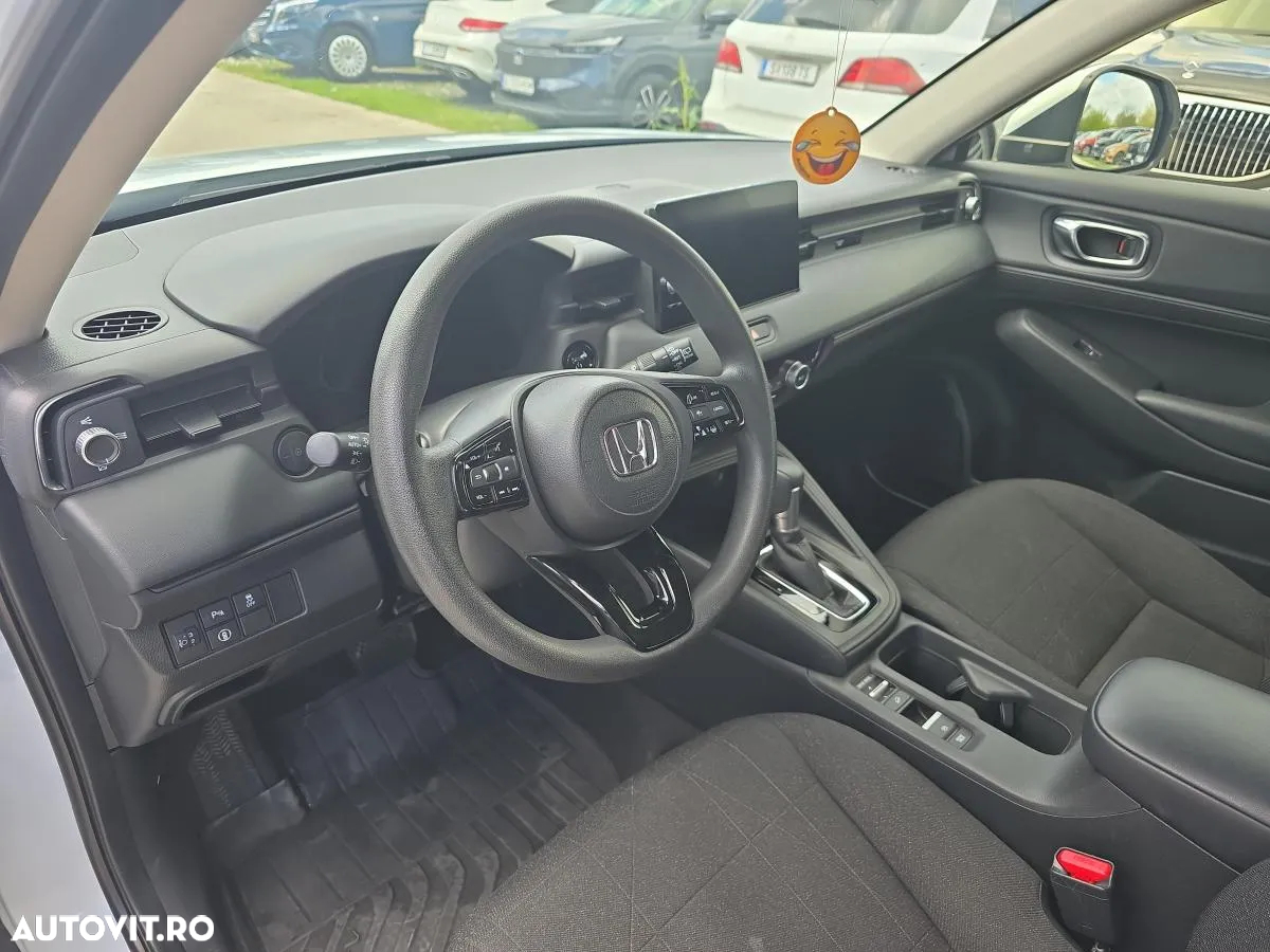 Honda HR-V 1.5 i-VTEC 4x2 CVT Elegance - 9