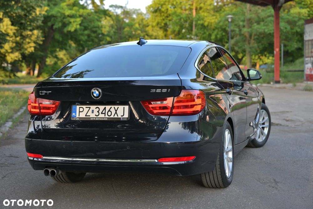 BMW 3GT 328i xDrive Luxury Line - 4