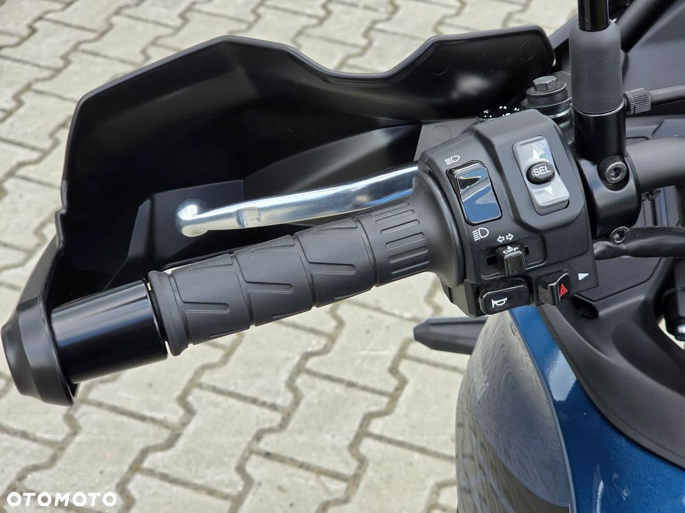Kawasaki Versys 650 - 14