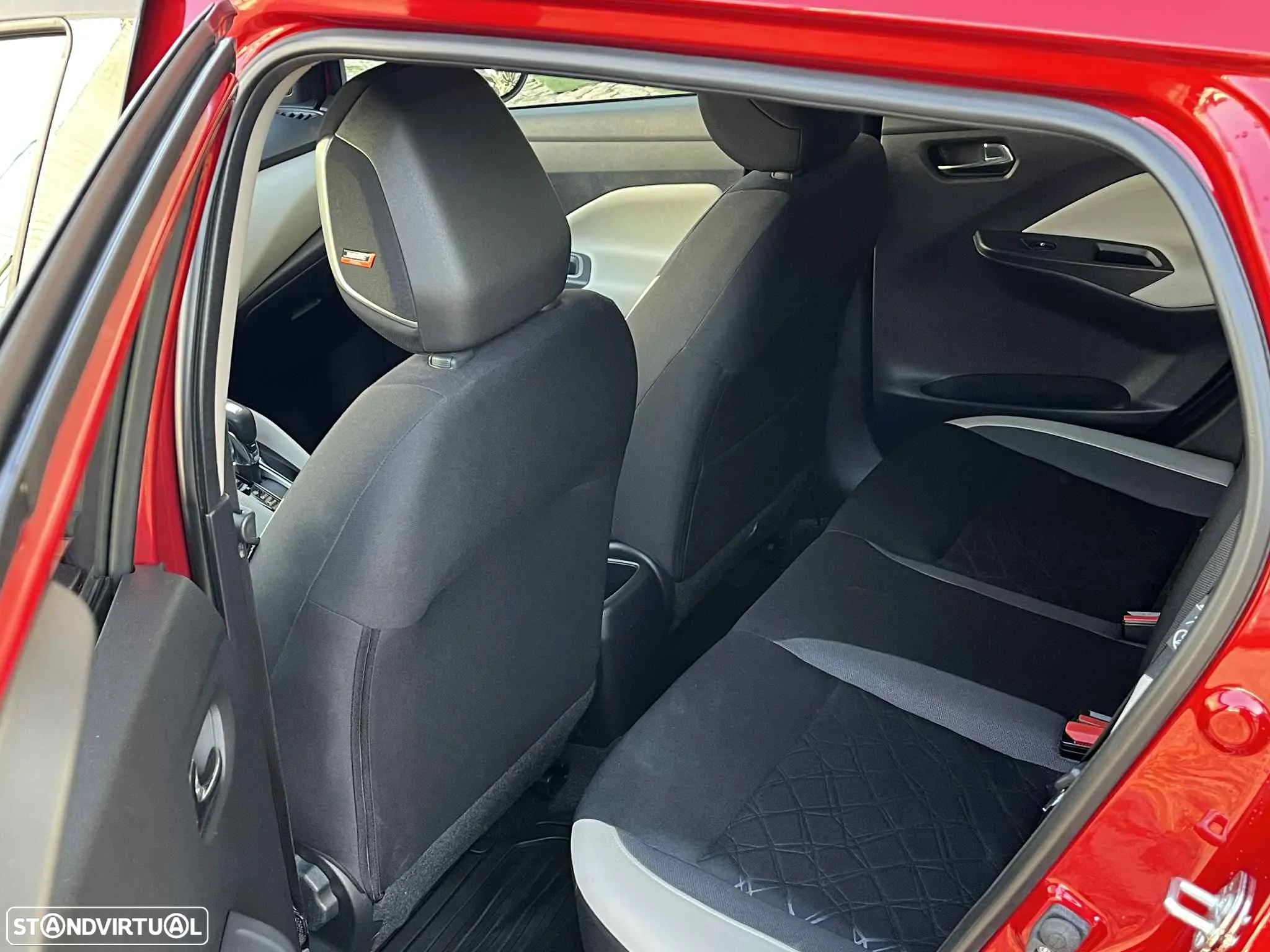 Nissan Micra 1.0 IG-T N-Connecta CVT - 33