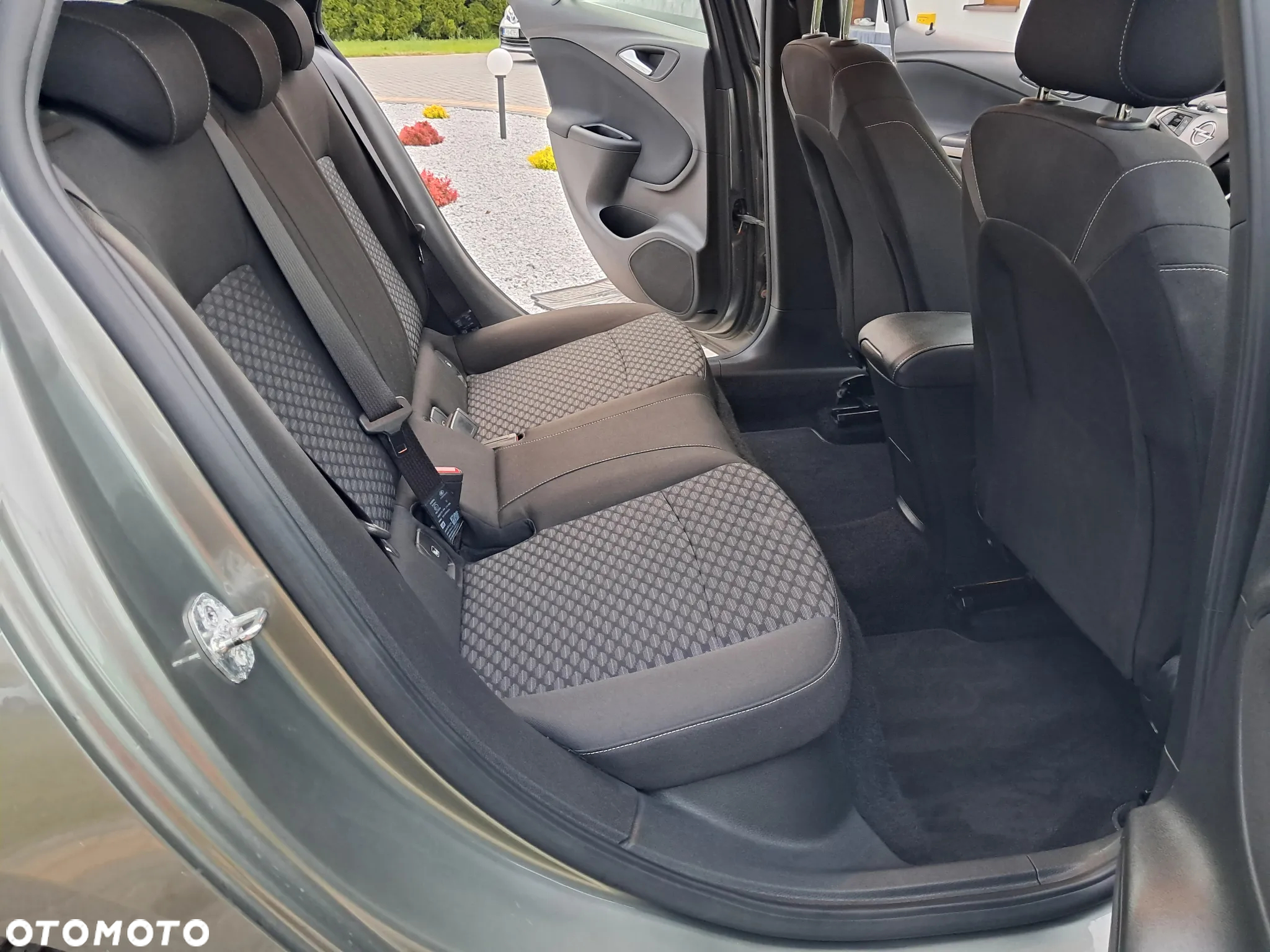 Opel Astra 1.5 D Start/Stop Automatik 2020 - 23