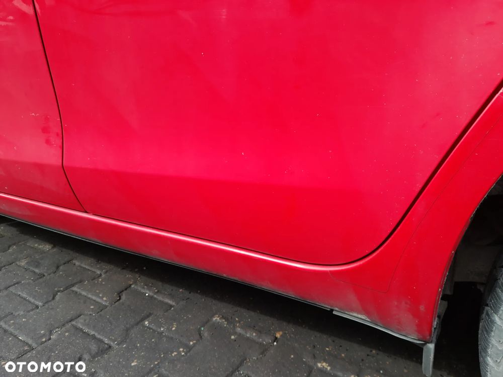 Drzwi tylne lewe TOYOTA Yaris II lift 09-11r. 3P0 - 3