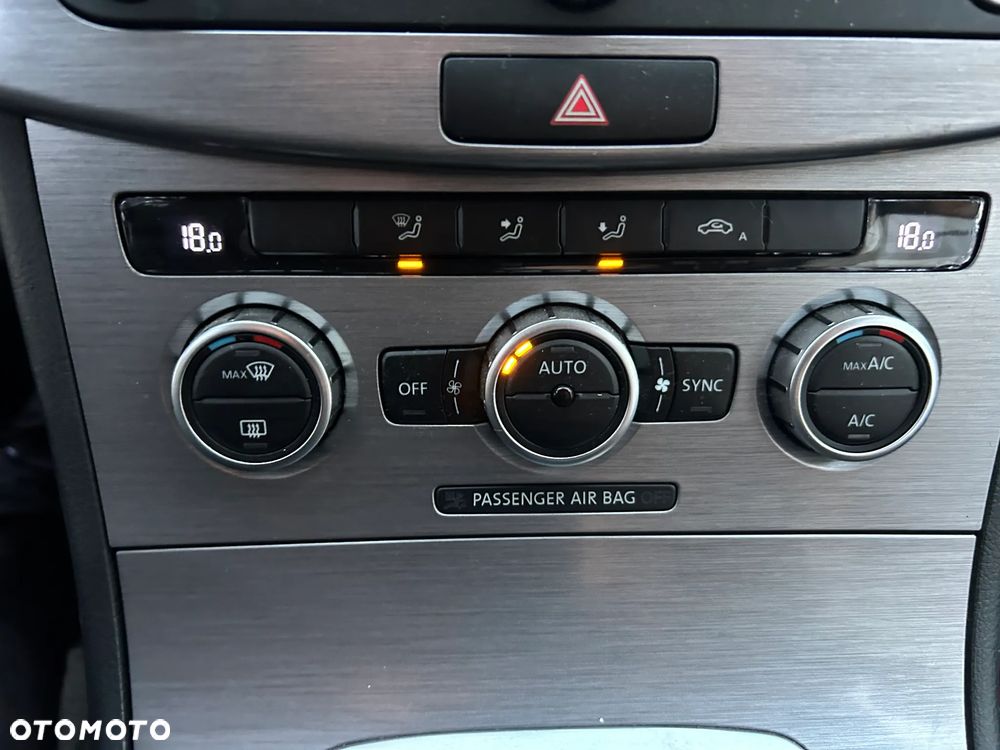 Volkswagen Passat 2.0 TDI Highline - 14