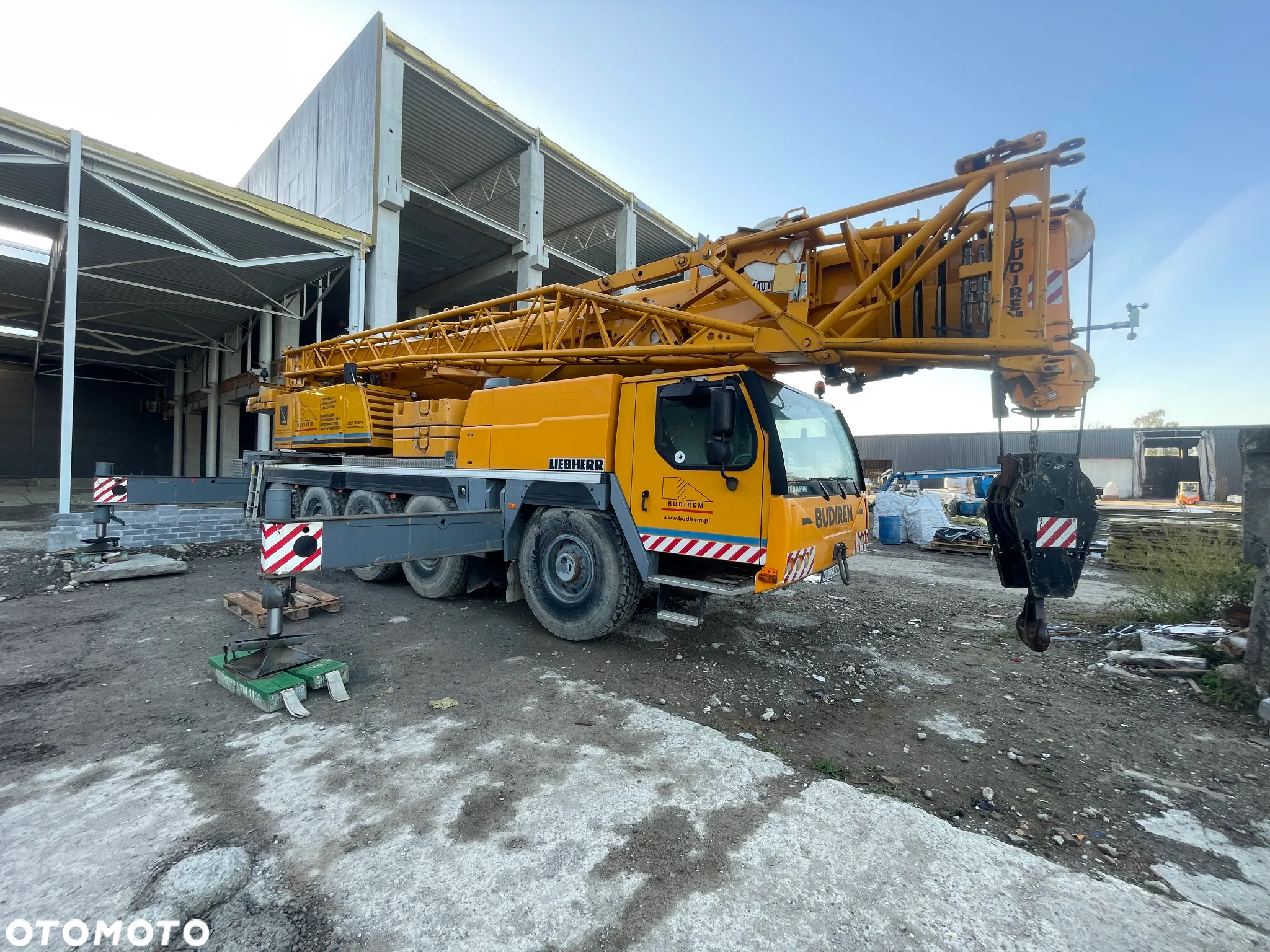 Liebherr LTM1100 - 3