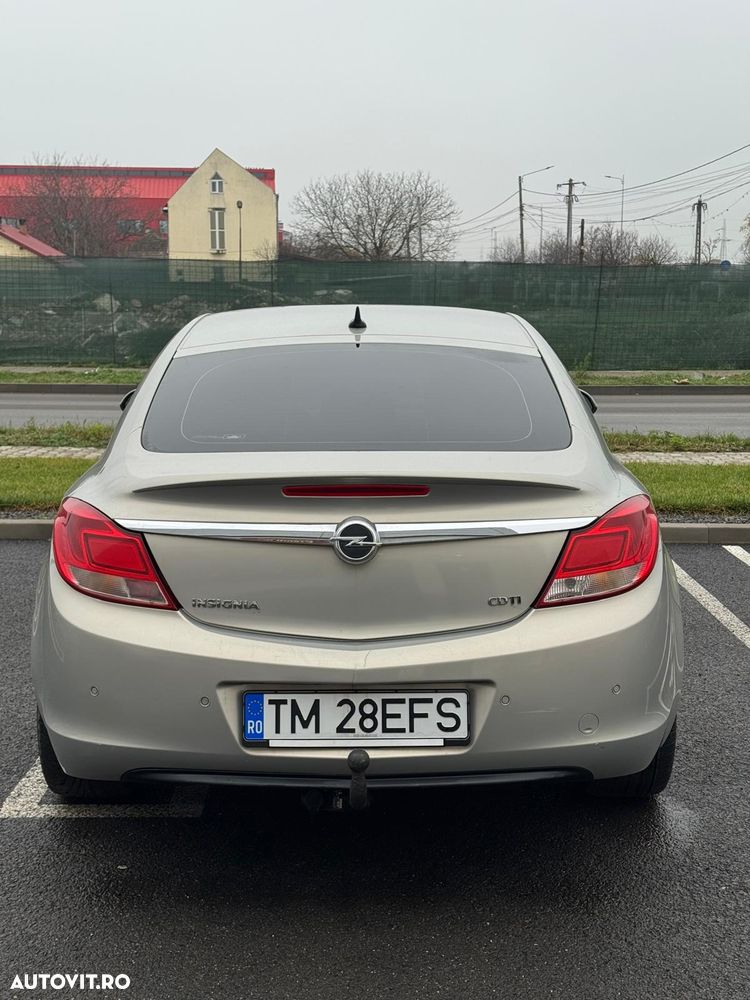 Opel Insignia - 10