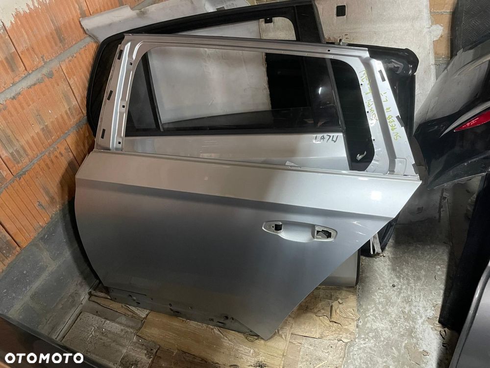 DRZWI LEWE TYŁ TYLNE SKODA SUPERB III KOMBI LA7W