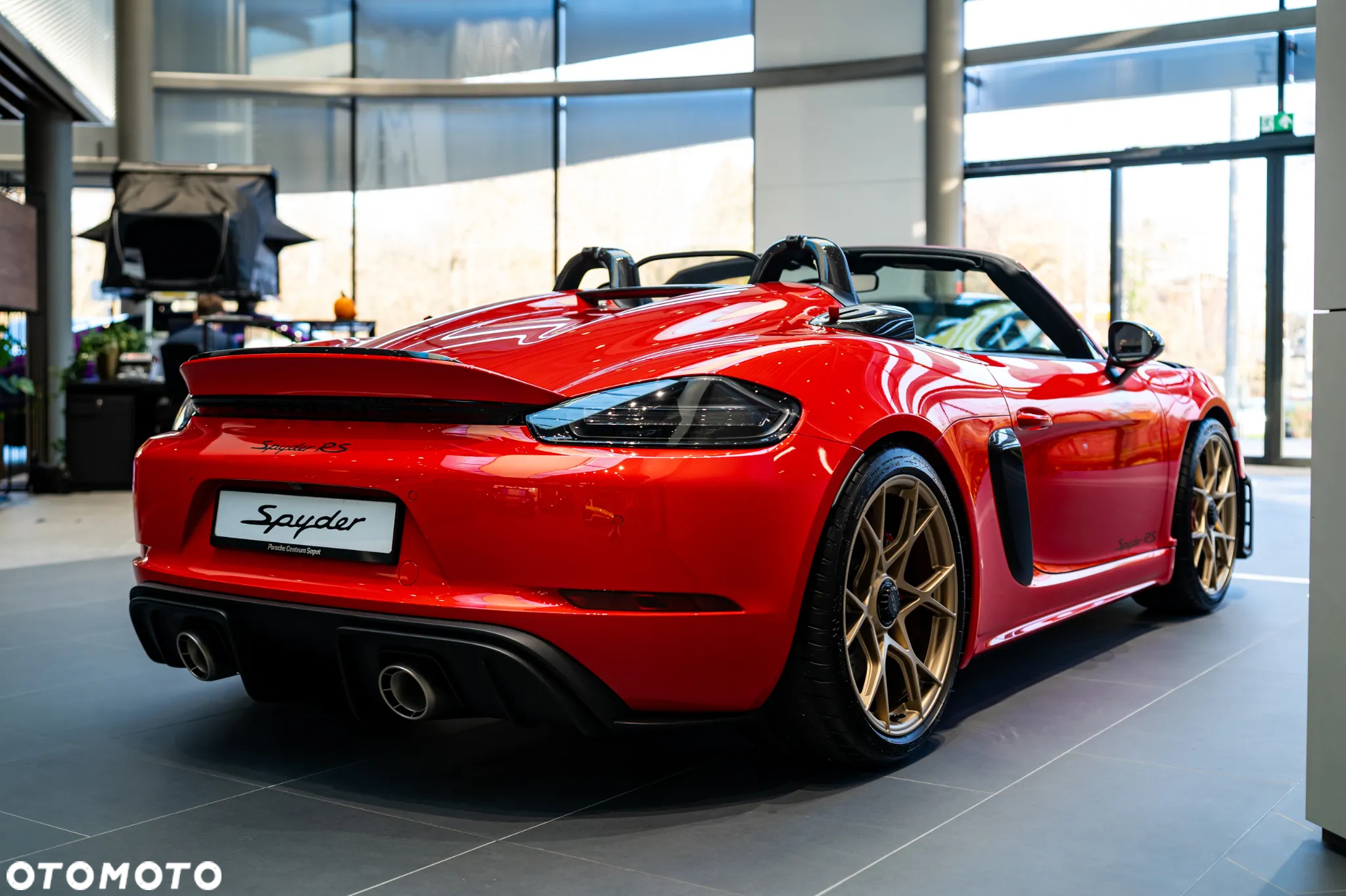 Porsche 718 Spyder - 7