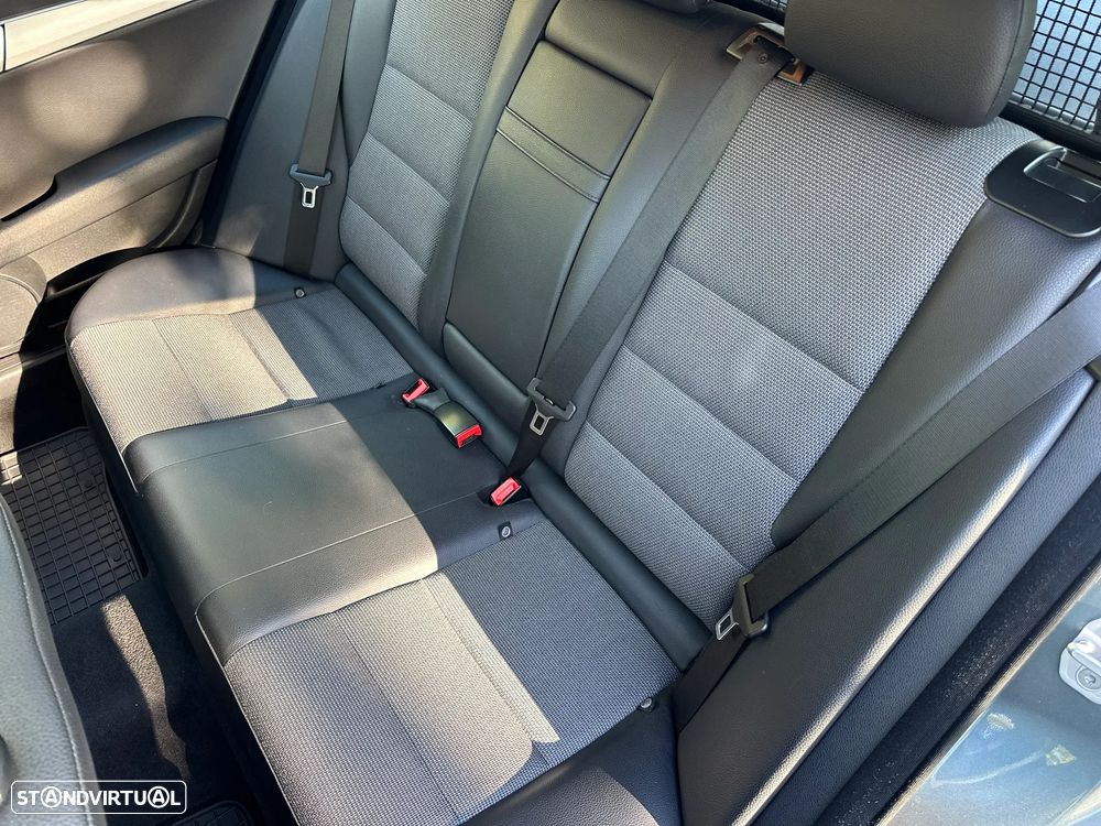 Mercedes-Benz C 220 Station CDI DPF (BlueEFFICIENCY) Avantgarde - 27