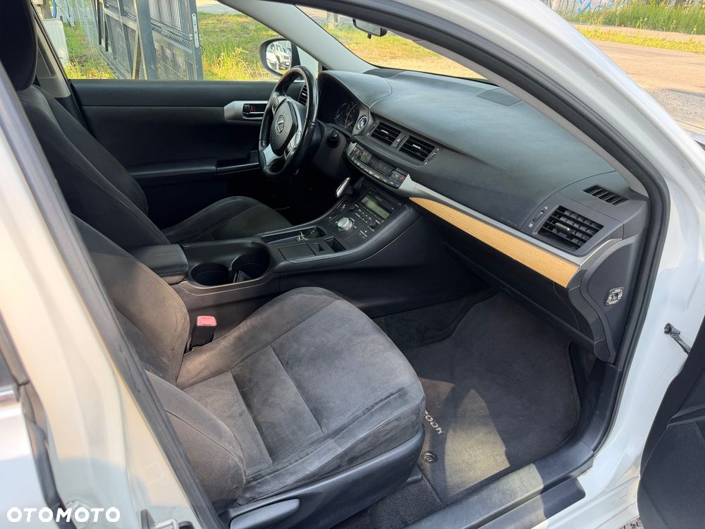 Lexus CT Dynamic Line - 13