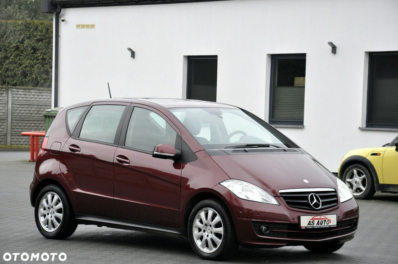 Mercedes-Benz Klasa A 160 Autotronic Elegance Special Edition - 29