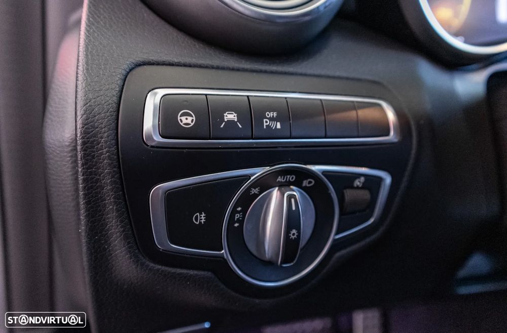Mercedes-Benz C 220 d AMG Line - 29
