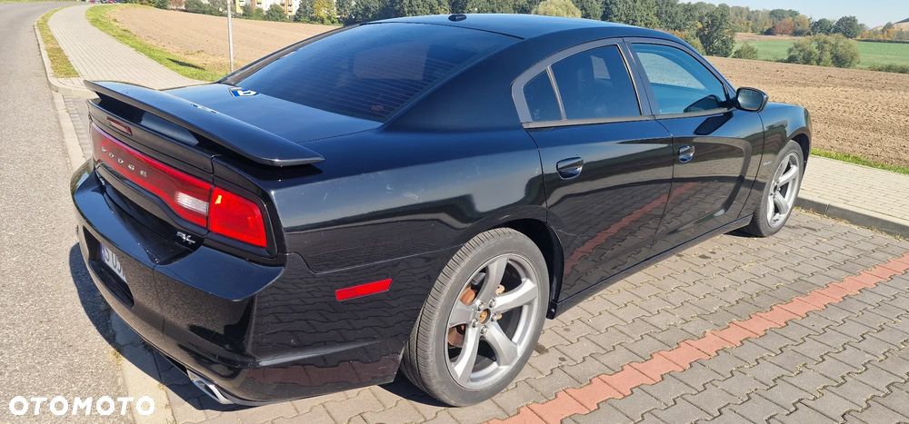 Dodge Charger 5.7 V8 RT - 3
