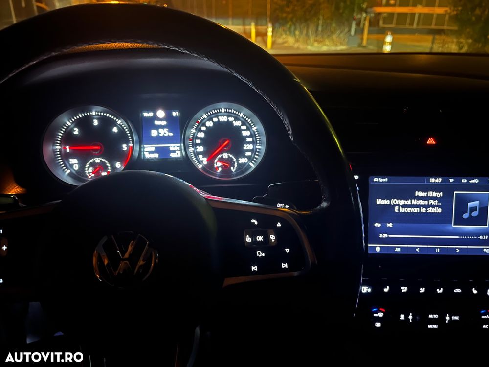 Volkswagen Golf 2.0 TDI DPF BMT DSG GTD - 3